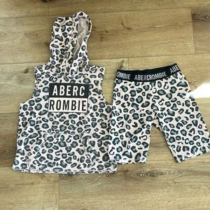 Abercrombie kids girl size 11/12 t shirt hoodie & biker shorts (good conditions)